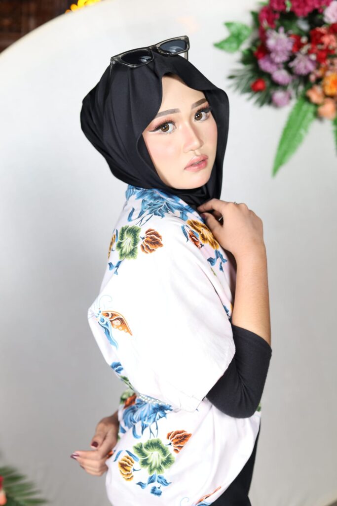 BAJU BATIK WASTRA NUSANTARA