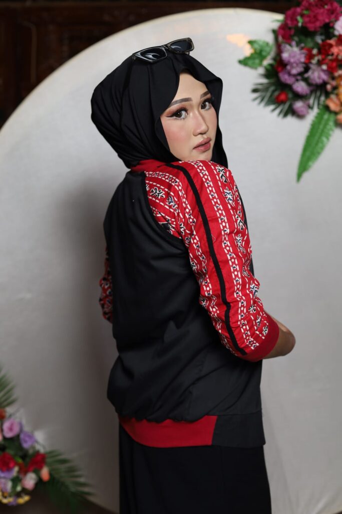 BAJU BATIK WASTRA NUSANTARA